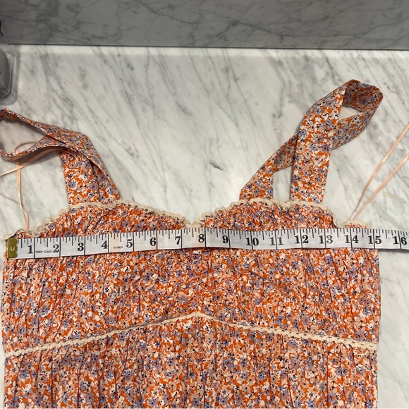 ***SOLD***MEDIUM - Picture 4 of 7